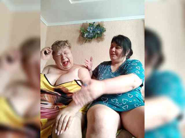 SweetLenaandNatalia webcam