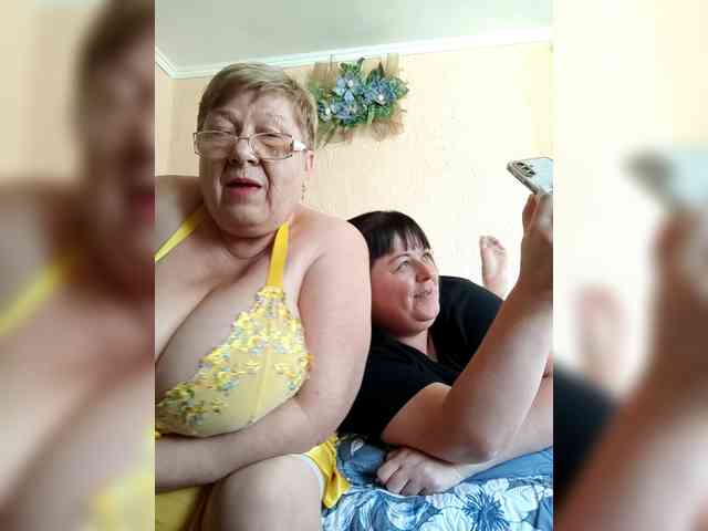 Model: SweetLenaandNatalia