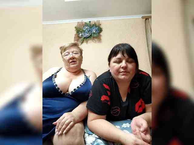 SweetLenaandNatalia webcam