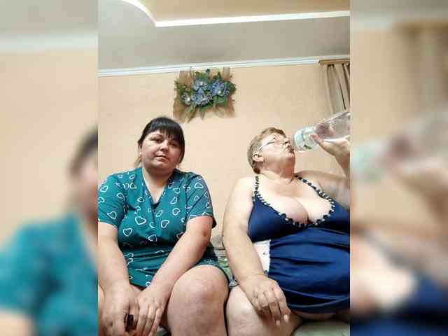 SweetLenaandNatalia webcam