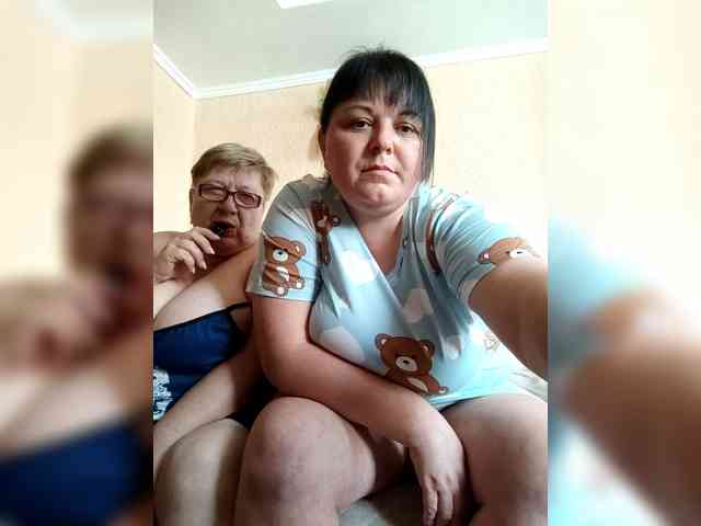 SweetLenaandNatalia webcam