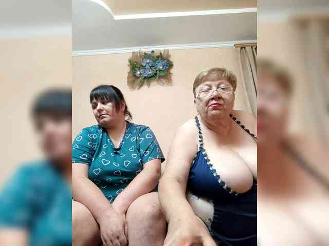 SweetLenaandNatalia webcam