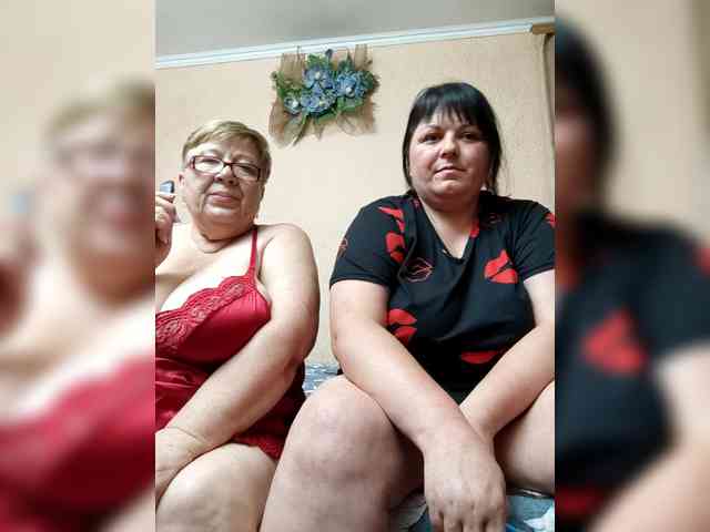 SweetLenaandNatalia webcam