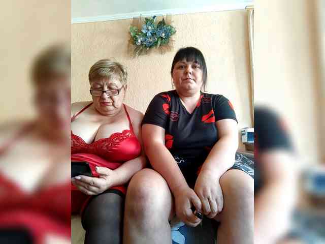 SweetLenaandNatalia webcam