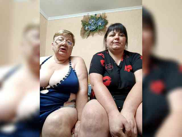 SweetLenaandNatalia webcam
