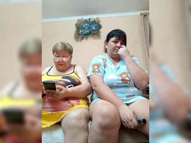 SweetLenaandNatalia webcam
