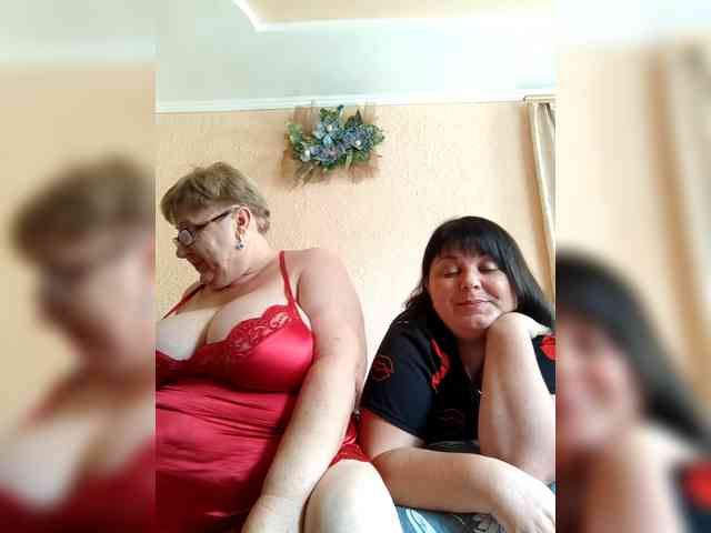 SweetLenaandNatalia webcam