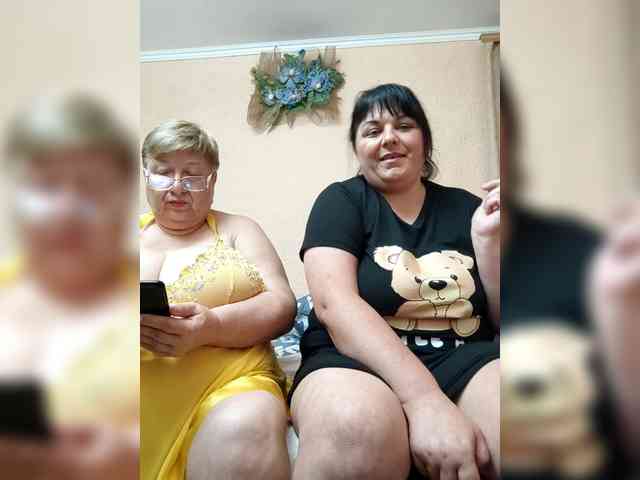 SweetLenaandNatalia webcam
