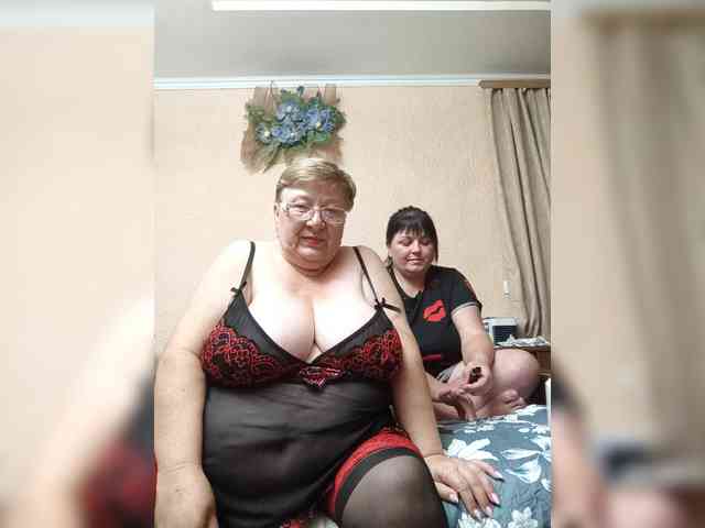 SweetLenaandNatalia webcam