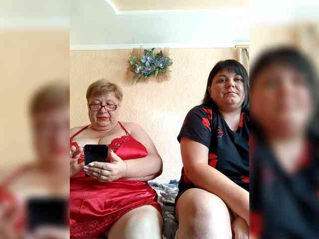 SweetLenaandNatalia webcam