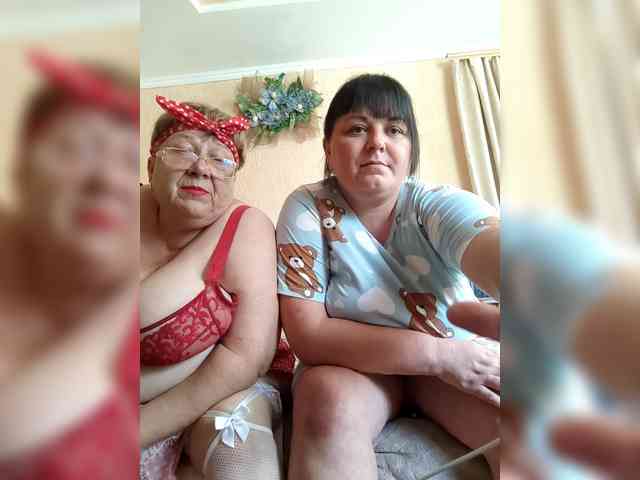 SweetLenaandNatalia webcam