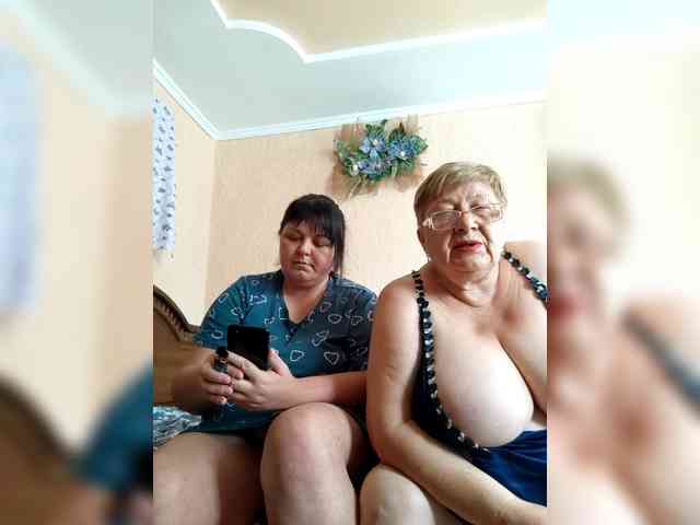 SweetLenaandNatalia webcam