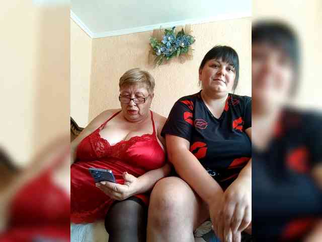 SweetLenaandNatalia webcam