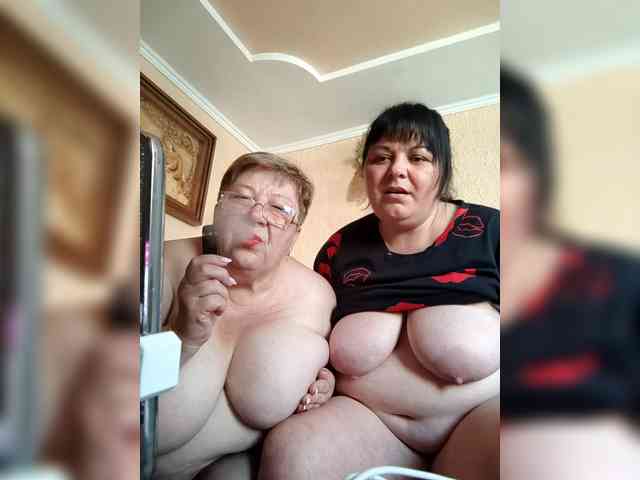SweetLenaandNatalia webcam