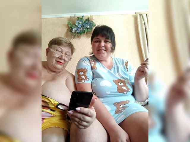 SweetLenaandNatalia webcam