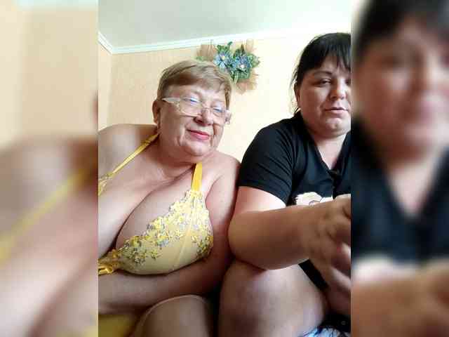 SweetLenaandNatalia webcam