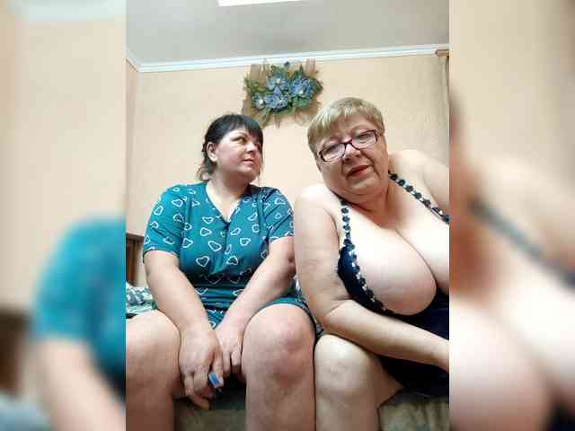 SweetLenaandNatalia webcam