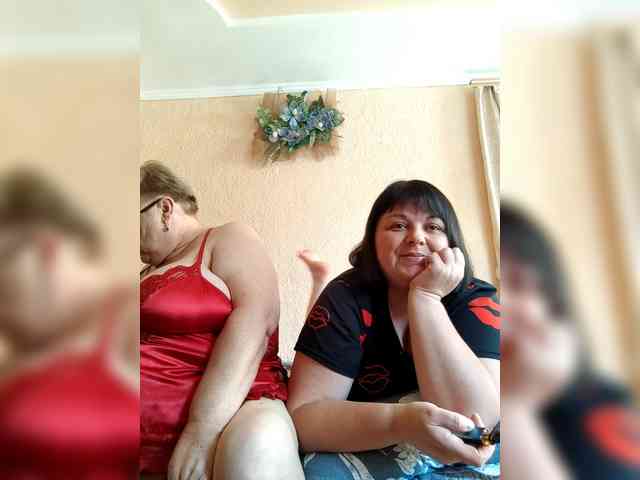 SweetLenaandNatalia webcam