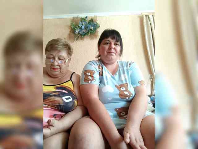 SweetLenaandNatalia webcam