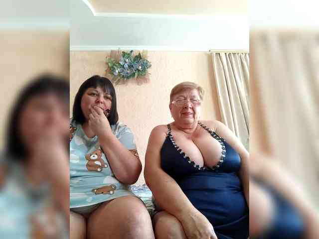 SweetLenaandNatalia webcam