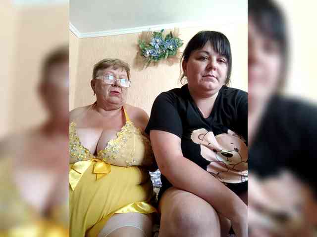 SweetLenaandNatalia webcam