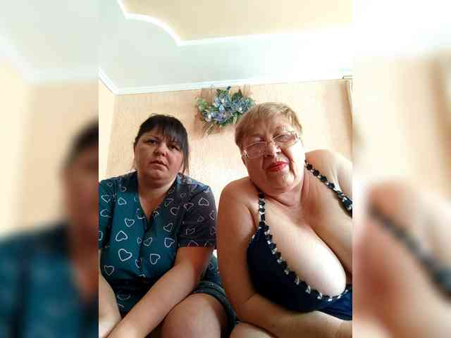 SweetLenaandNatalia webcam