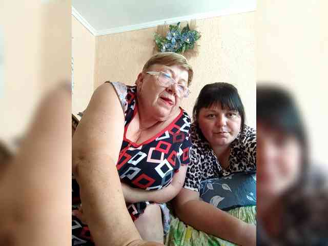 SweetLenaandNatalia webcam