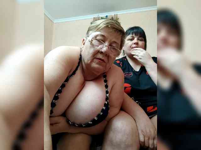 SweetLenaandNatalia webcam