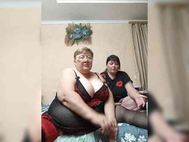 SweetLenaandNatalia webcam