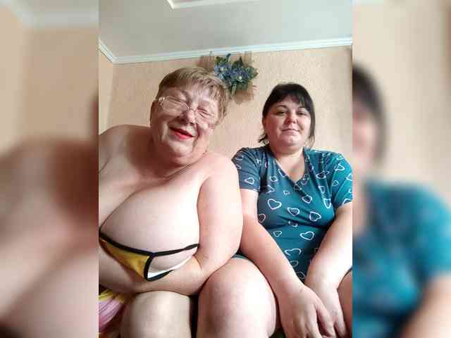 SweetLenaandNatalia webcam