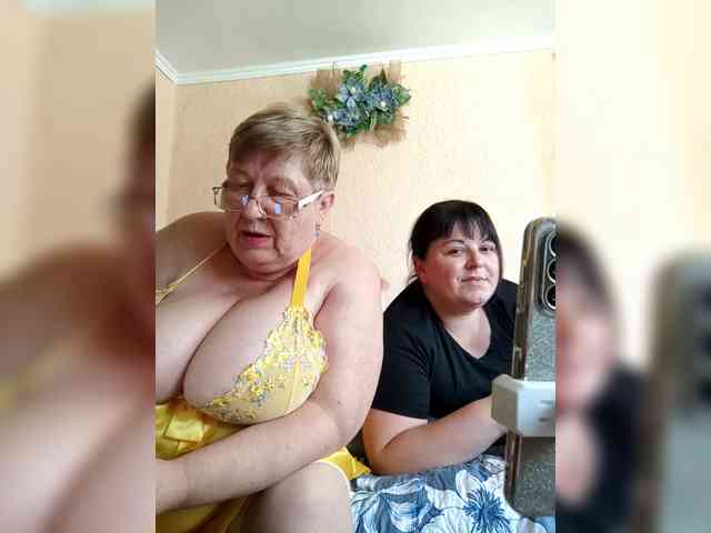 SweetLenaandNatalia webcam