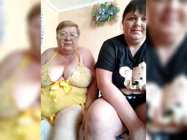 SweetLenaandNatalia webcam