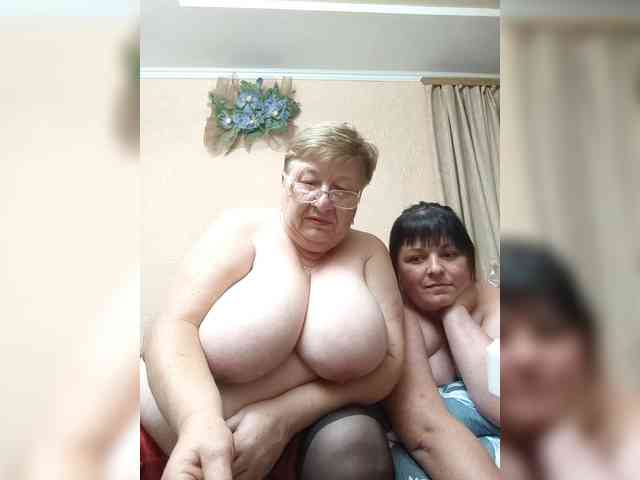SweetLenaandNatalia webcam