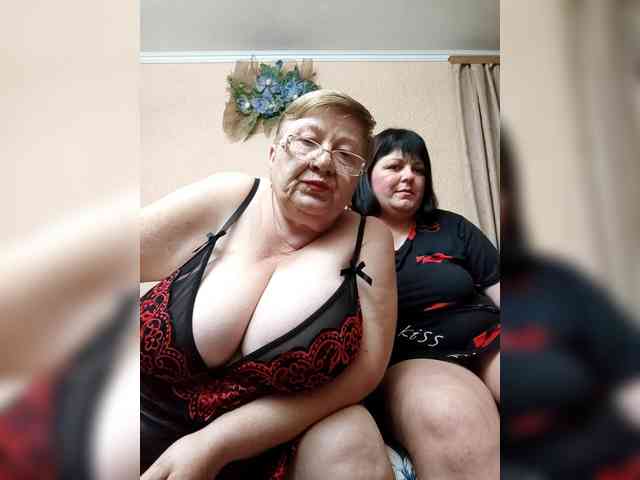 SweetLenaandNatalia webcam