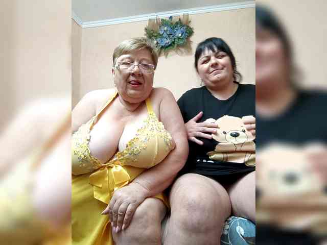 SweetLenaandNatalia webcam