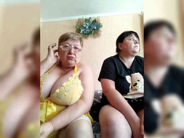 SweetLenaandNatalia webcam