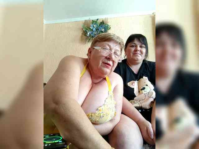 SweetLenaandNatalia webcam