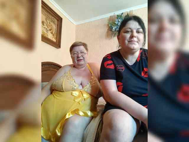 SweetLenaandNatalia webcam