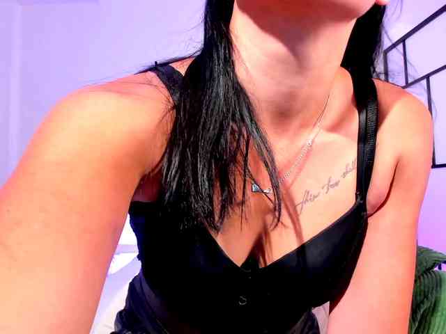 LeylaFoxxy webcam