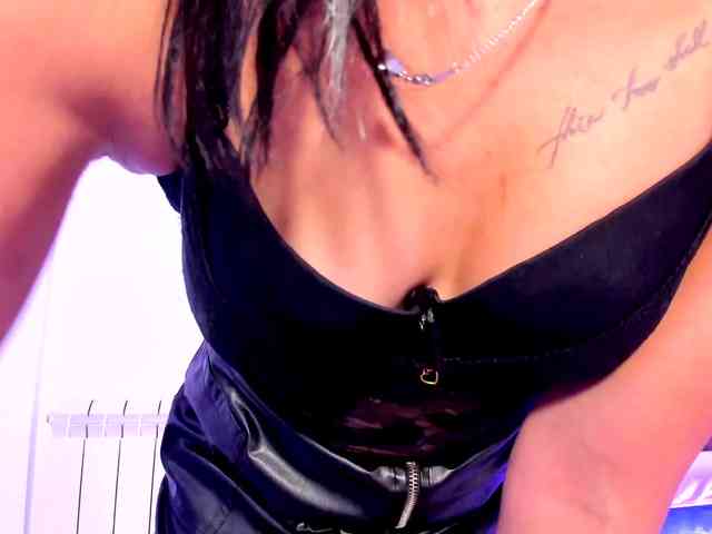 LeylaFoxxy webcam