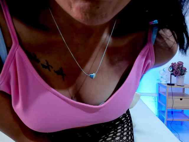 LeylaFoxxy webcam
