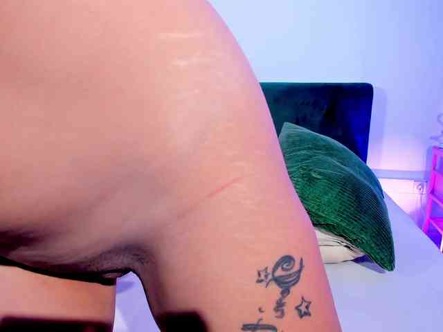 LeylaFoxxy webcam
