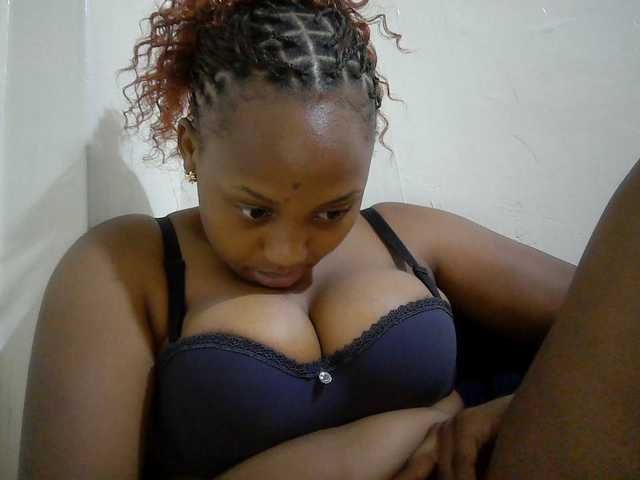 queenT live cam on BongaCams