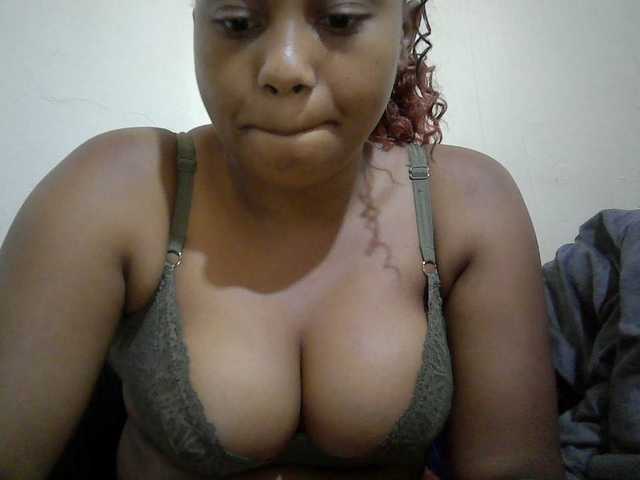 queenT live cam on BongaCams