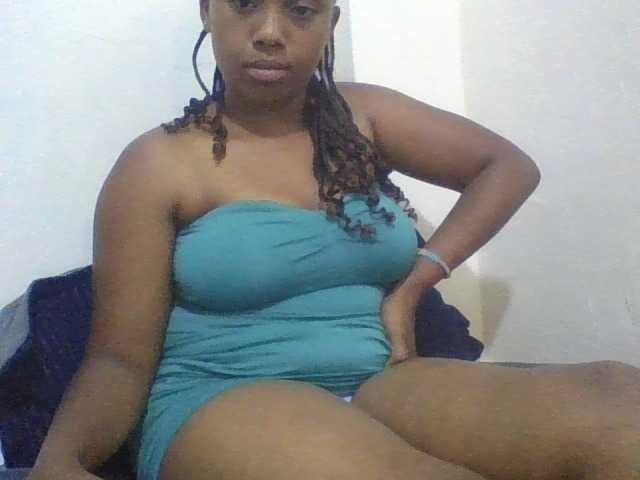 queenT live cam on BongaCams