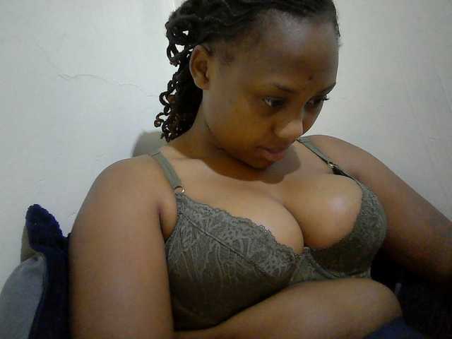 queenT live cam on BongaCams