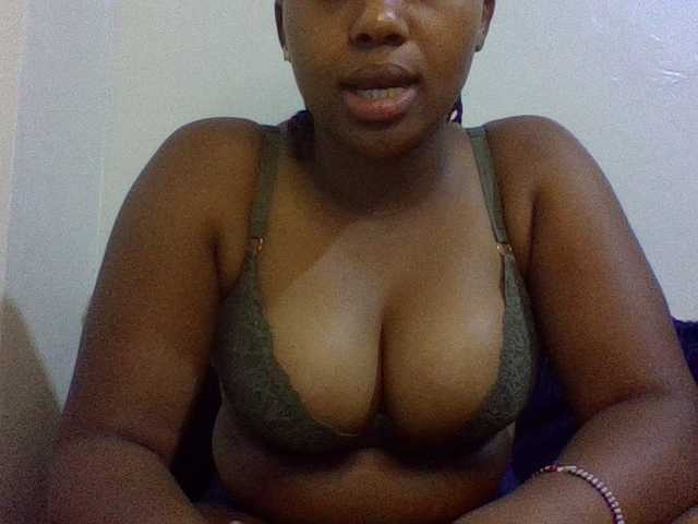 queenT live cam on BongaCams