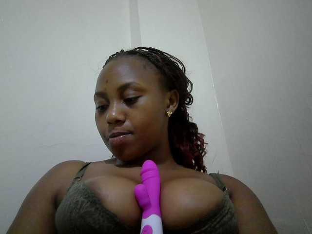 queenT live cam on BongaCams