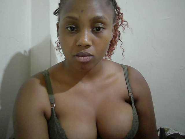 queenT live cam on BongaCams