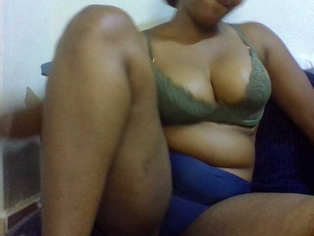 queenT live cam on BongaCams